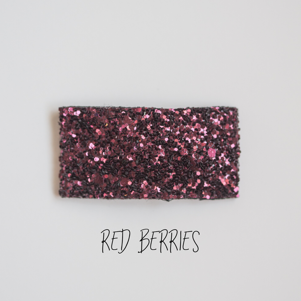 Red Berries Glitter Snap Clip